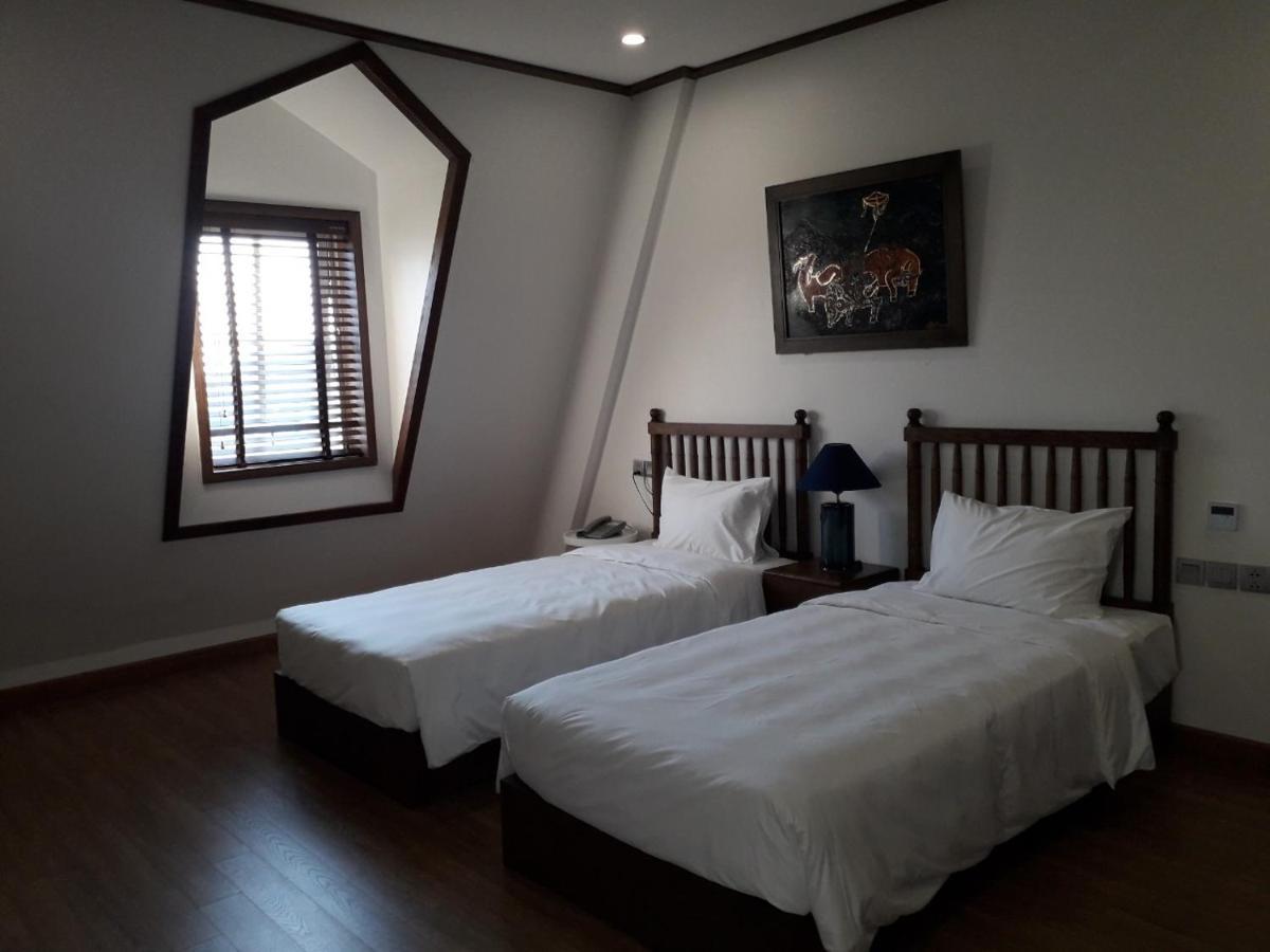 Lavian Hotel Ha Long Exterior photo